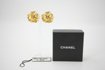 Chanel Vintage 03P Gripoix Green Orange Floral CC Clip-on Earrings