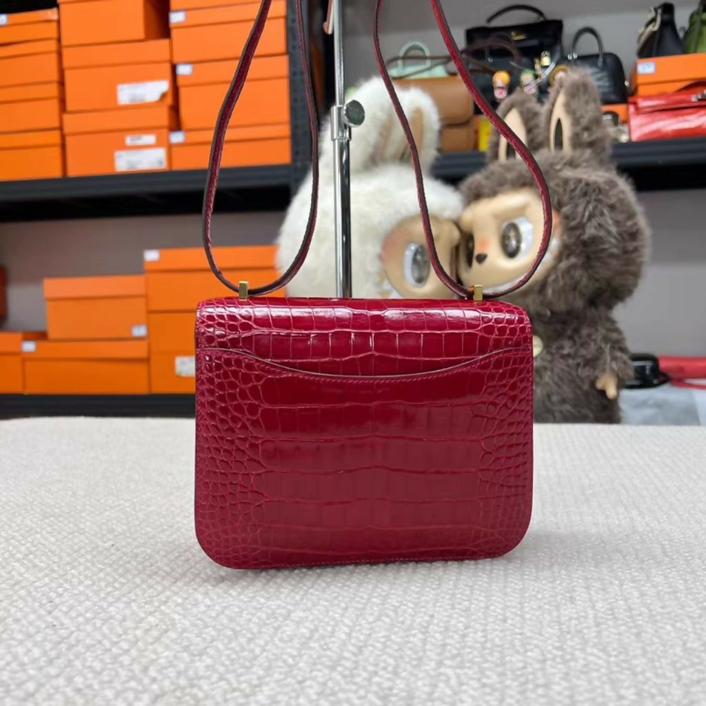 Hermès Constance Mini 19 Red Shiny Alligator Leather with Gold
