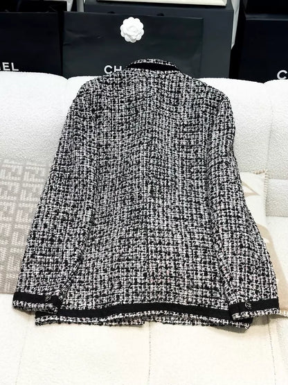 Chanel 23SS black & white tweed jacket