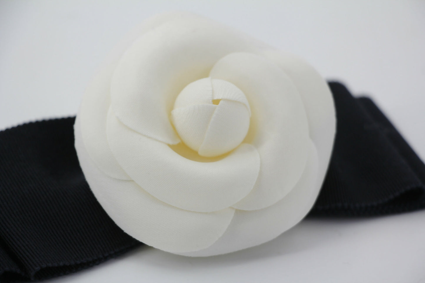 Chanel Vintage 81-85 Fabric Ribbon Black Camellia Brooch