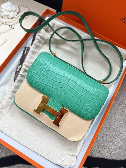 Hermes Constance 19 Green Matte Alligator Leather gold hardware