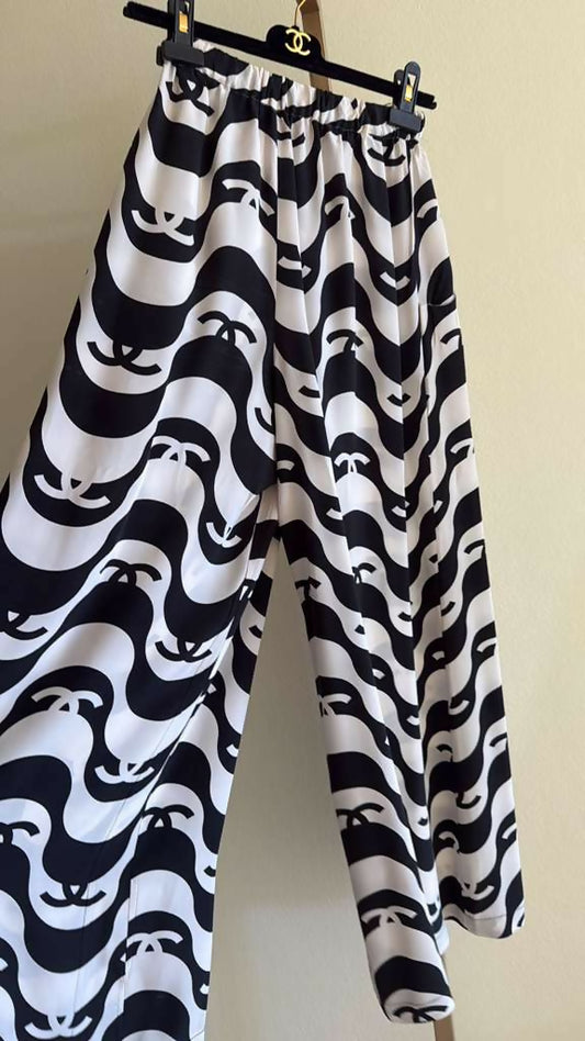 Chanel 2021 Spring/Summer Black and White Wave Pants_ Size 38