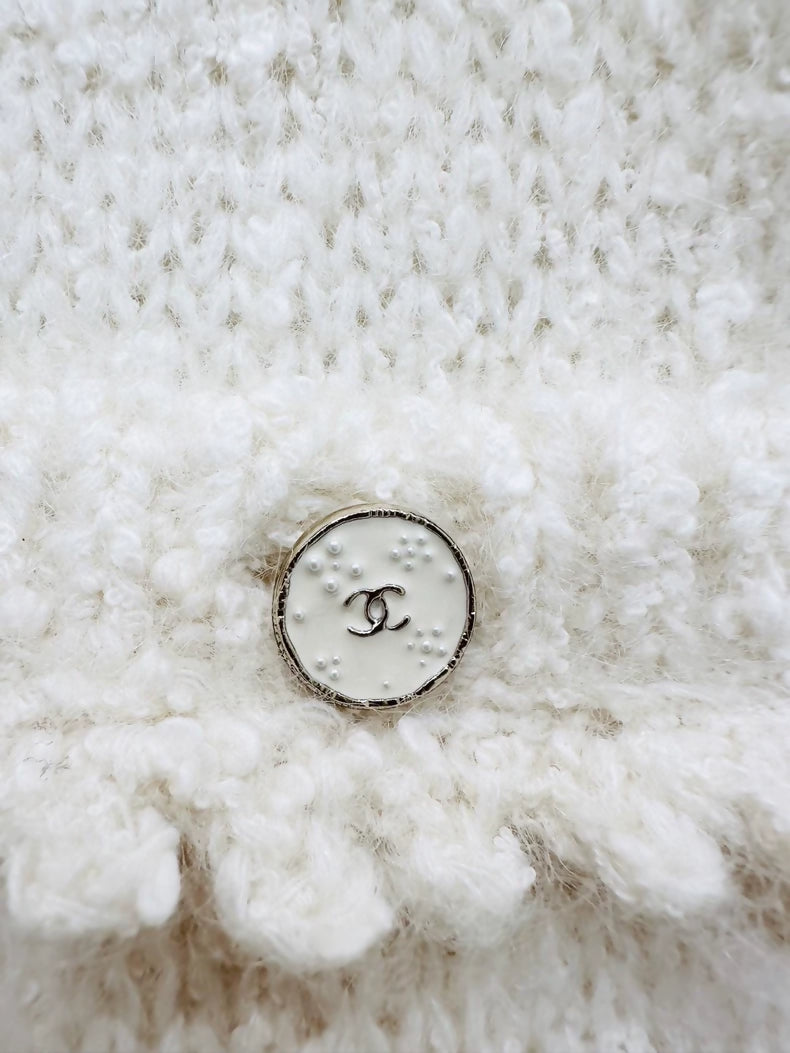 Chanel 25B beige knit set