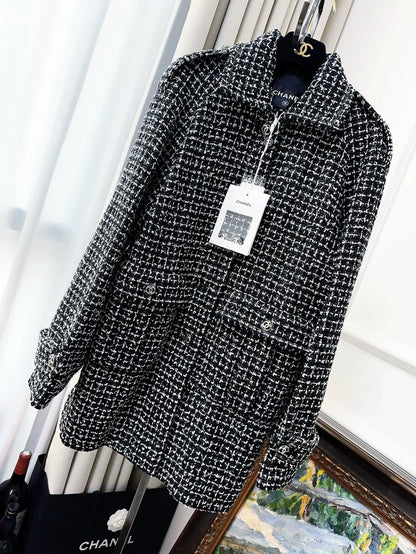 Chanel 20p Black Tweed Coat
