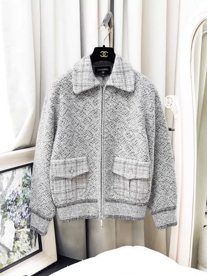 Chanel 25B grey wool jacket with silver thread knit