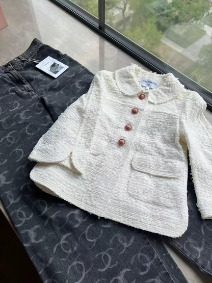 Chanel 17P white tweed jacket