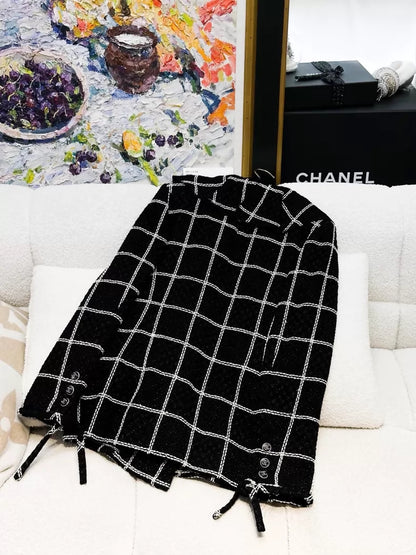 Chanel 20S black and white jacket