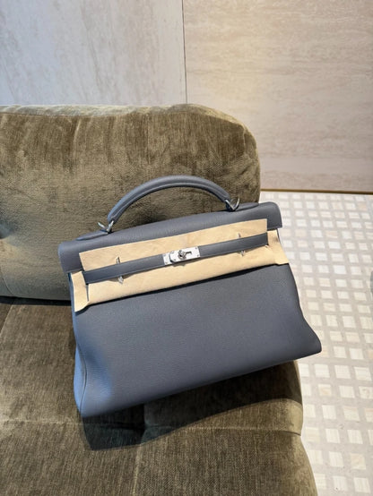 Hermès Kelly 42 Maxi Grey Togo Palladium Hardware