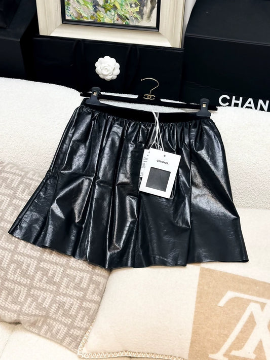 Chanel 22b black mini skirt