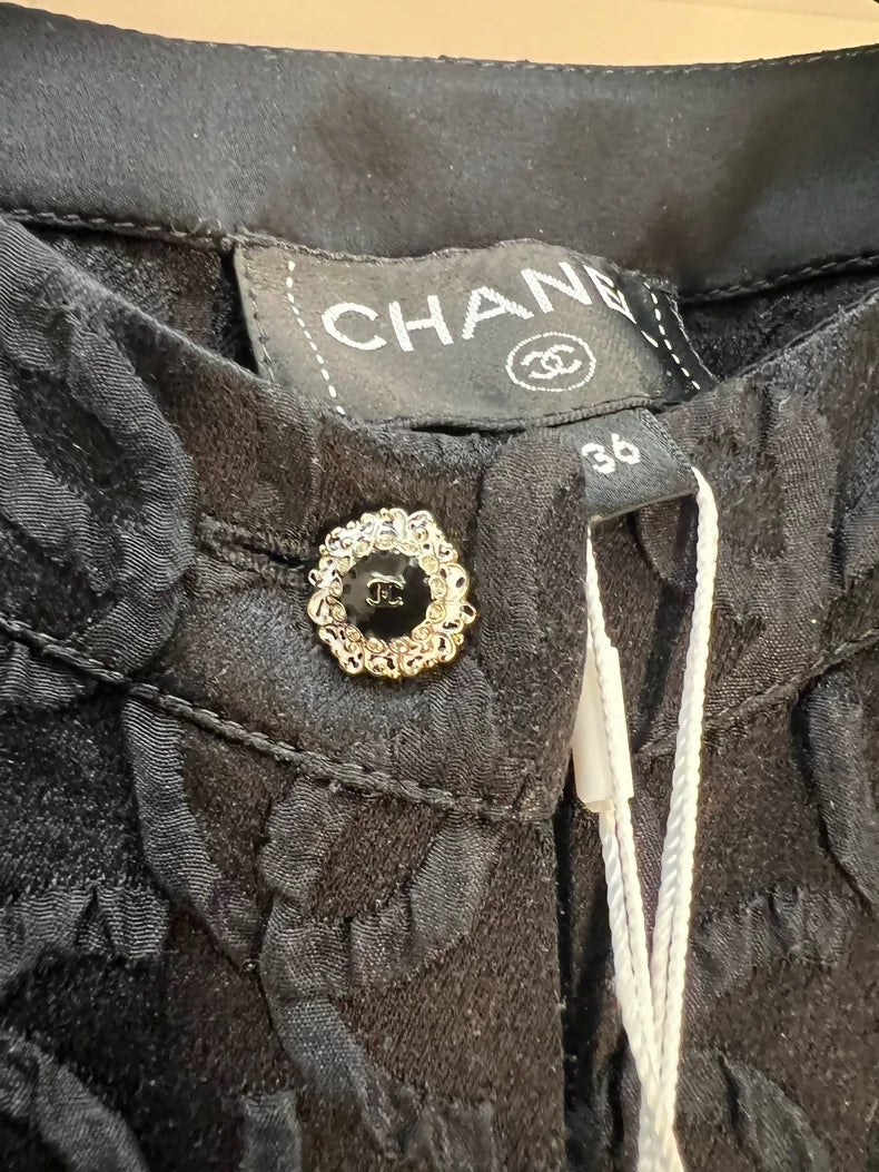 Chanel 25k black shirt with bow sleeves