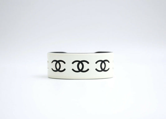 Chanel Vintage 02P Resin Black and White CC Bracel