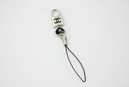 Chanel Vintage 07P Metal Silver Keyring Bag Charm
