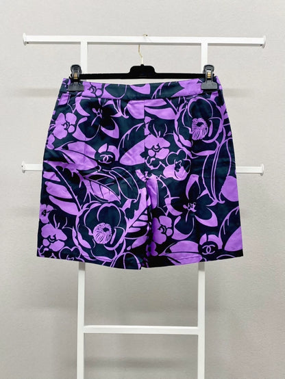 Chanel 21M purple & black shorts