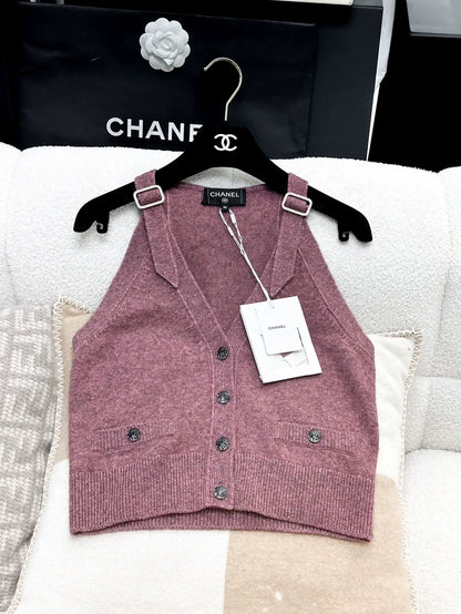 Chanel 25A pink knit vest