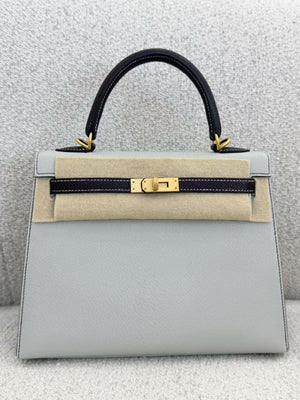 Hermès Kelly 25 Gris Perle paired with Purple Interior Chèvre Leather Brushed Gold Hardware