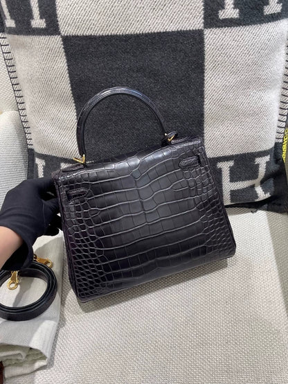 Hermes Kelly 25 black and purple matte alligator leather gold hardware