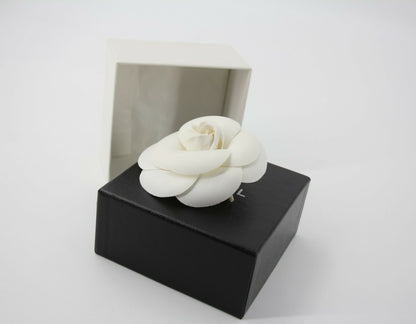 Chanel Vintage 81-85 White Silk Camellia Brooch