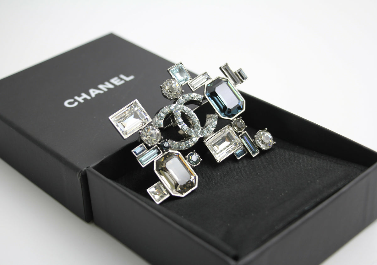 Chanel Vintage 05P Coloured Rhinestones Blue Brooch