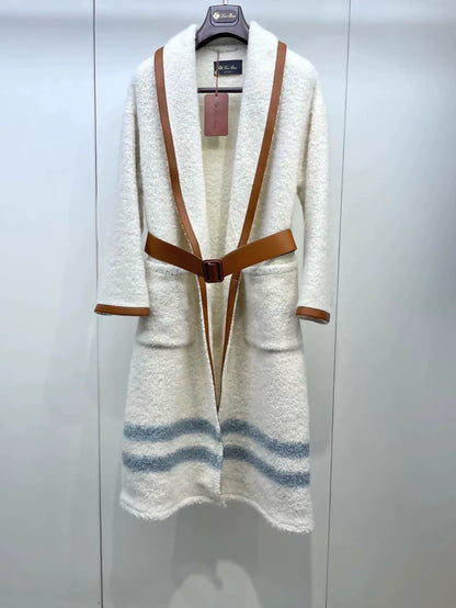 Loropiana wool coat with leather belt