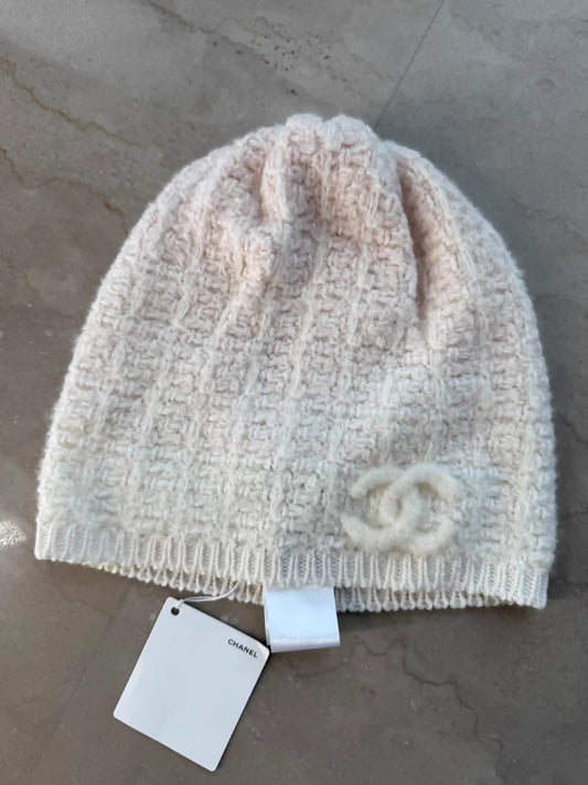 Chanel 24A light pink cashmere beanie