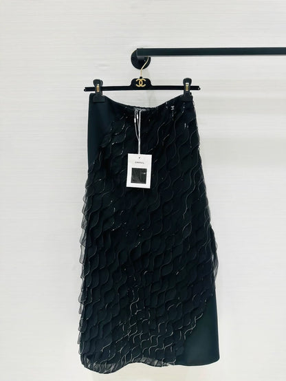 Chanel 25C black silk skirt
