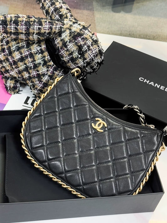 Chanel 23B black and gold quilted hobo shoulder bag with chain strap