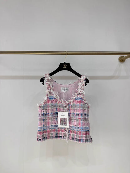 Chanel 25S Pink tweed Vest