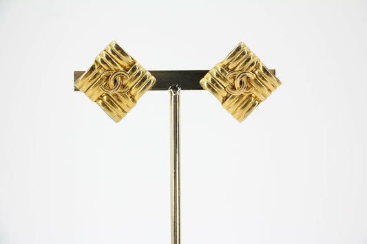 Chanel Vintage 96P Gold-plated Diamond-shaped Clip-on Earrings