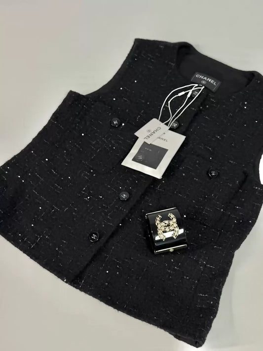 Chanel 24B Black tweed Vest