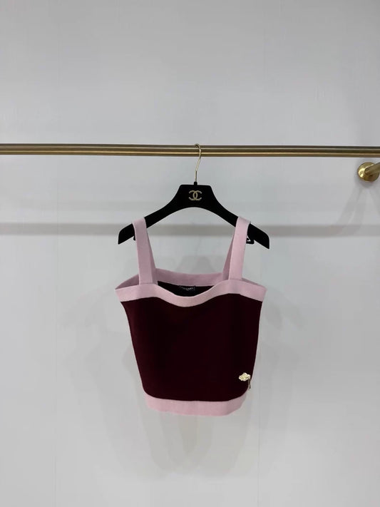 Chanel 25A 100% cashmere pink & black top