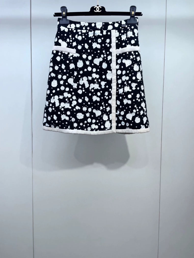 Chanel 2015 black and white polka dots skirt