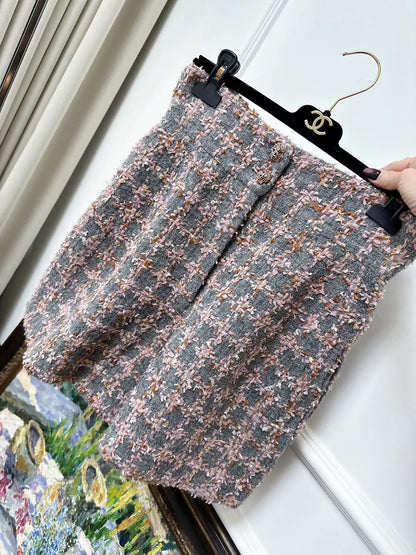 Chanel 22K pink gray tweed bow shorts