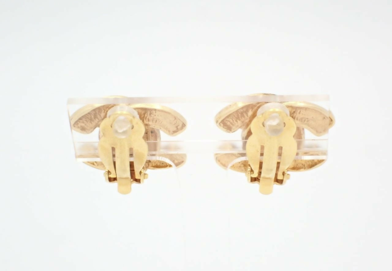 Chanel Vintage 80-90 Gold Plated Quilted Matelassé Coco Mark Clip-on Earrings