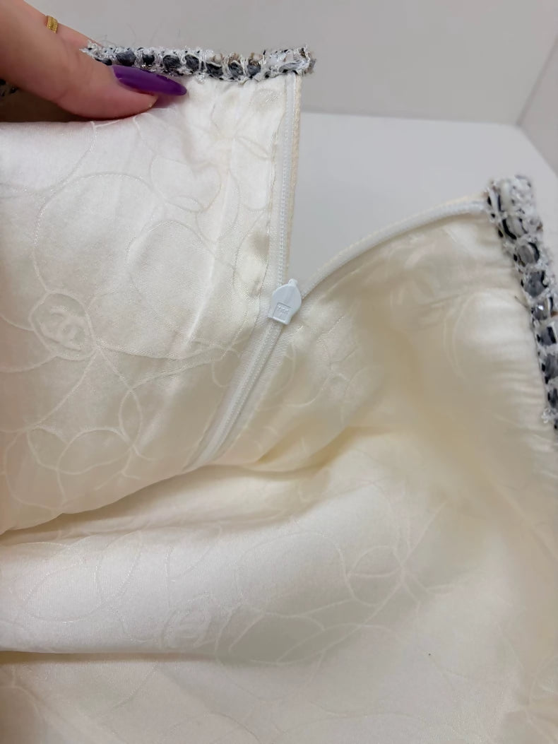 Chanel 05 ecru silk top