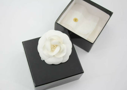 Chanel Vintage 81-85 White Silk Camellia Brooch