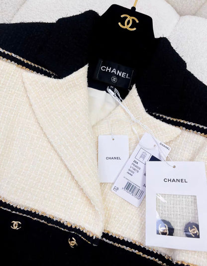 CHANEL 20A METIER D'ART BLACK ECRU TWEED JACKET 34FR