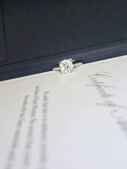 Harry Winston Diamond Ring Diamond: 1.03 ct Color E Clarity VVS2