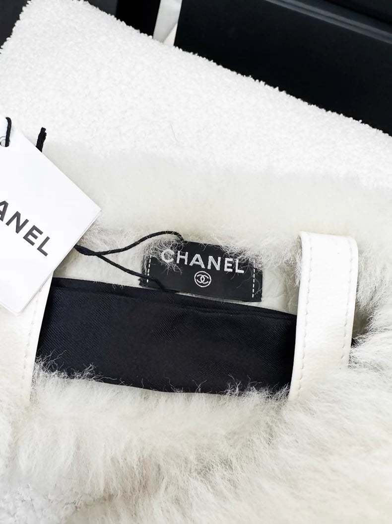 Chanel 25N white silk scarf with subtle fuzzy pattern and bow tie collar