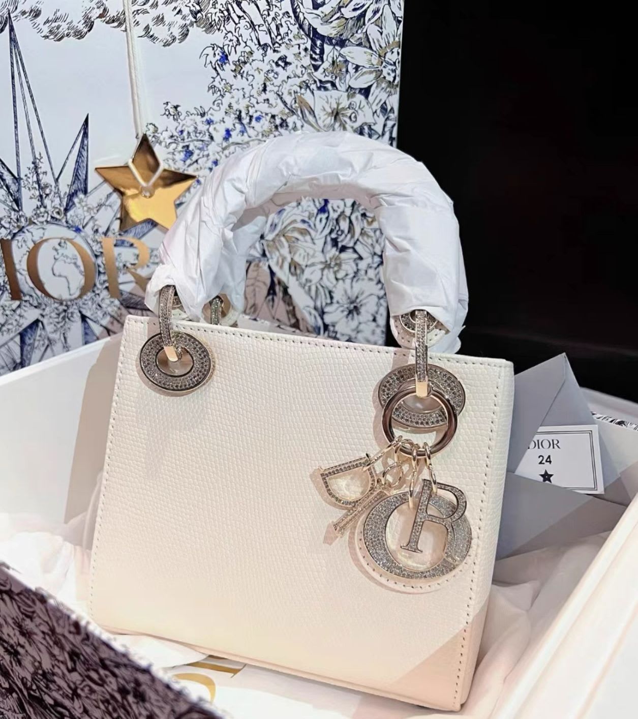 Lady dior off-white rose gold diamond lizard bag