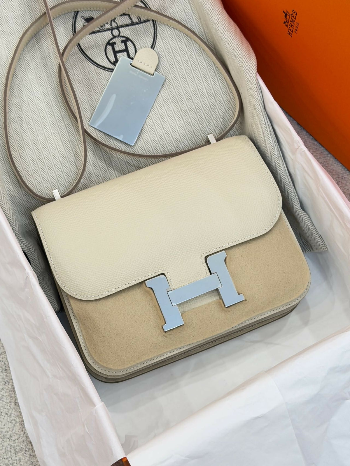 Hermès Constance 19 Craie / Milk White Epsom Leather with Palladium Hardware W Stamp
