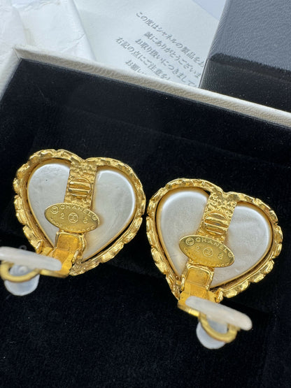 Chanel Vintage 2-8 Imitation Pearl Gold Plated Heart Clip-on Earrings
