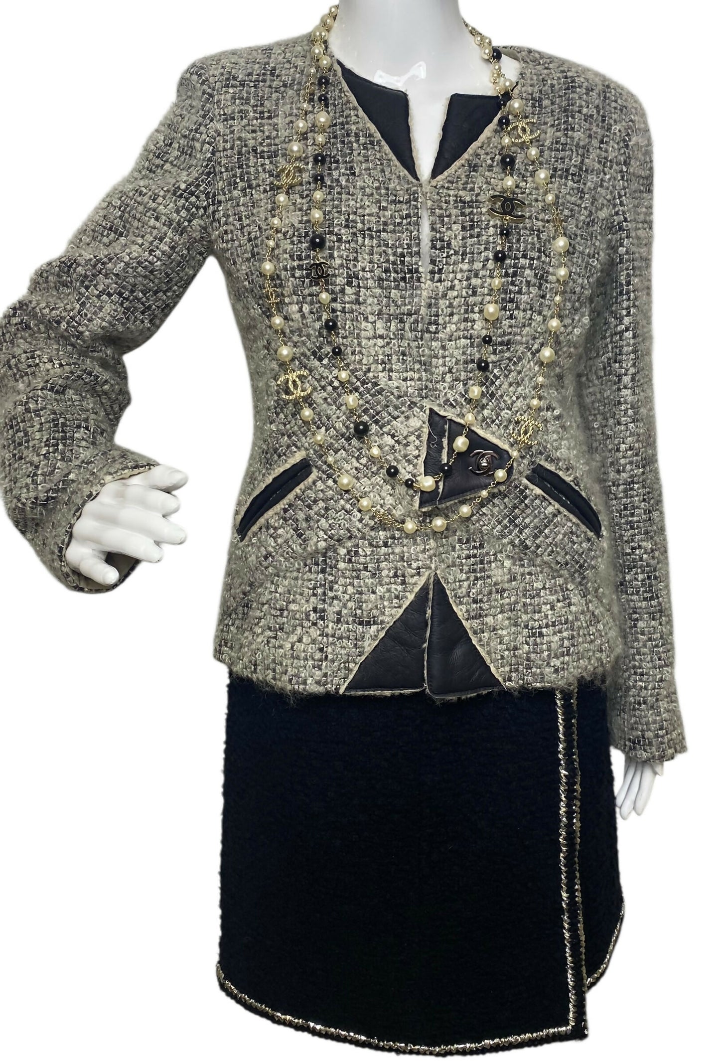 Chanel 12P Classic Long Strand Black White Freshwater Pearl and Bead Necklace GHW