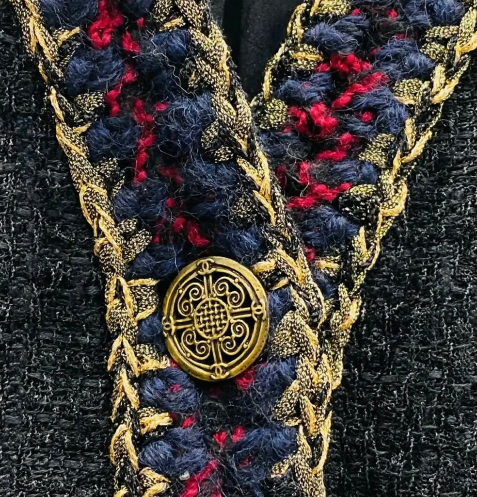 CHANEL 10A BLACK TWEED BRAIDED TRIM JACKET