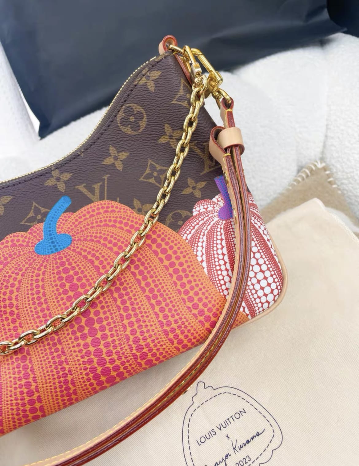Louis Vuitton Yayoi Kusama pumpkin shoulder bag – Wararni.com