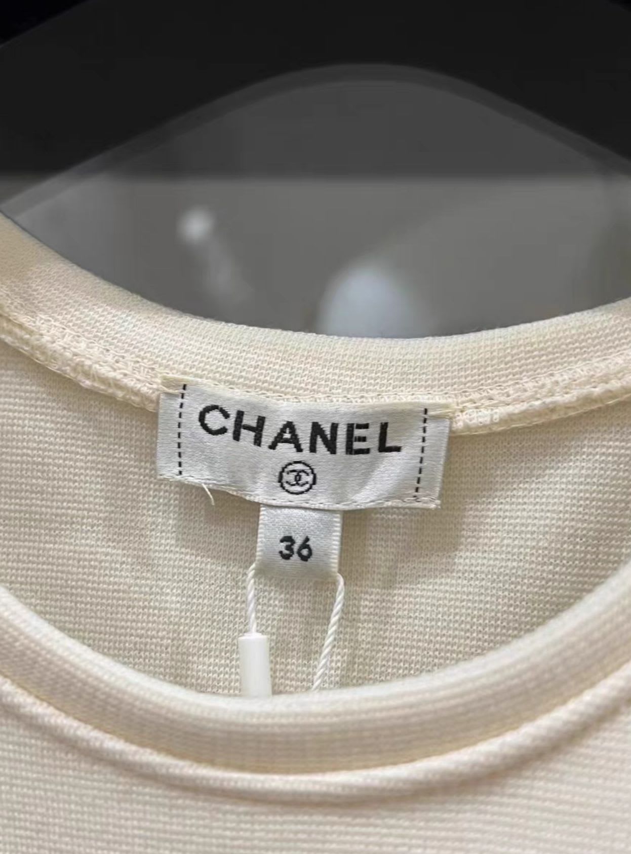 Chanel Jennie's  white with black cclogo,