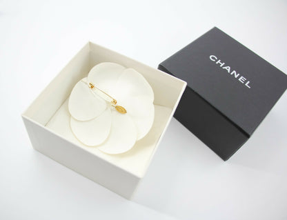 Chanel Vintage 81-85 White Silk Camellia Brooch