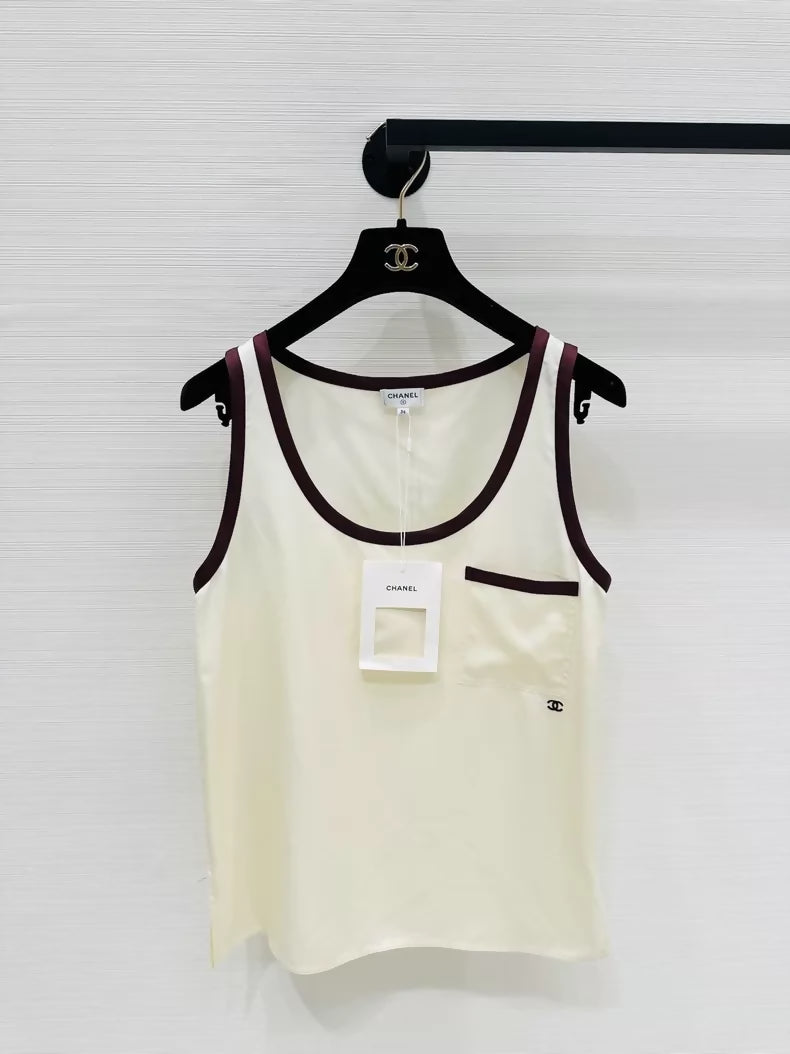 Chanel Spring/Summer 26p White Knit Vest F36