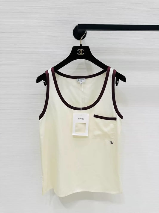 Chanel 26P Ecru Knit top
