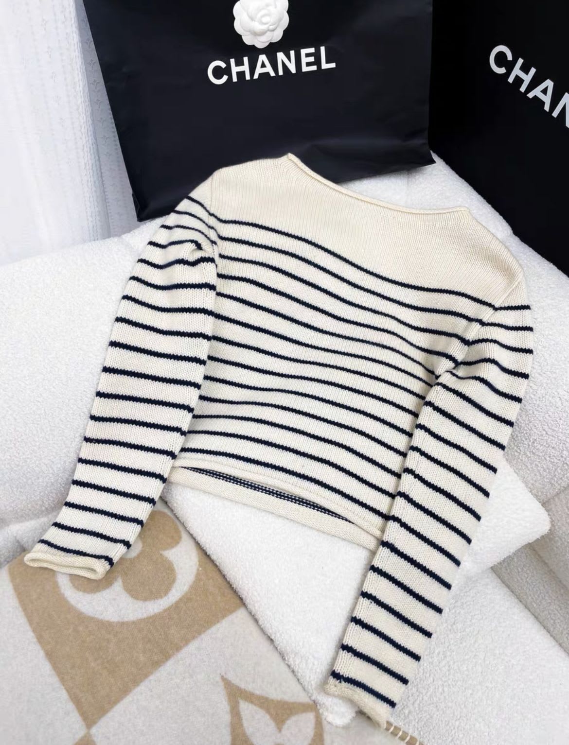 Dior 22 early spring blue and white striped sweater