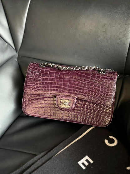 Chanel Medium Classic Flap – Exotic Alligator . Series 15 (2011)